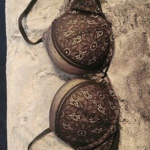 Victoria's Secret Extreme Push Up Bra Black Lace 34C